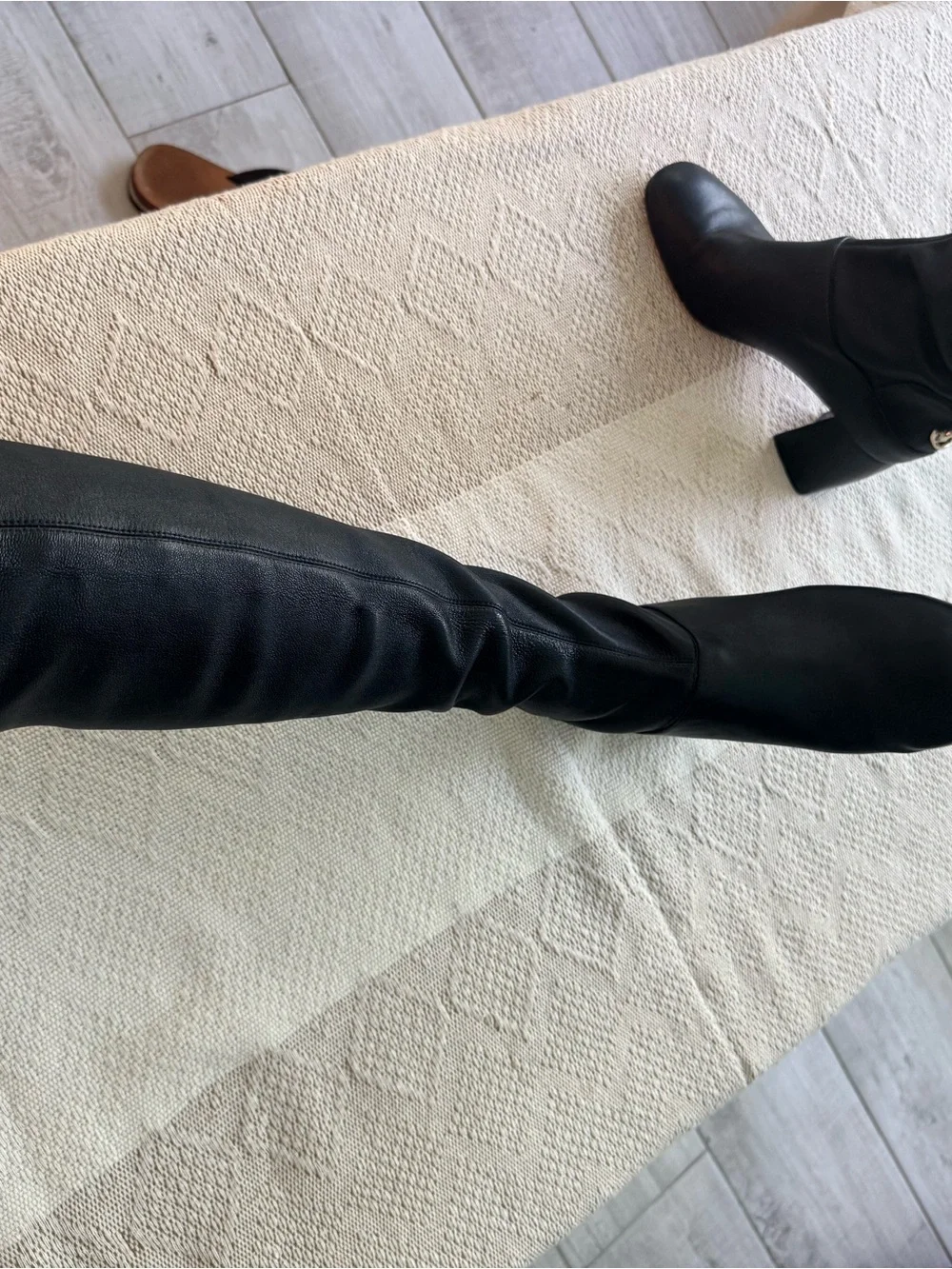 Tory Burch Cap Toe Black Leather Stretch Knee-High Boots Gold Logo Size 7.5M